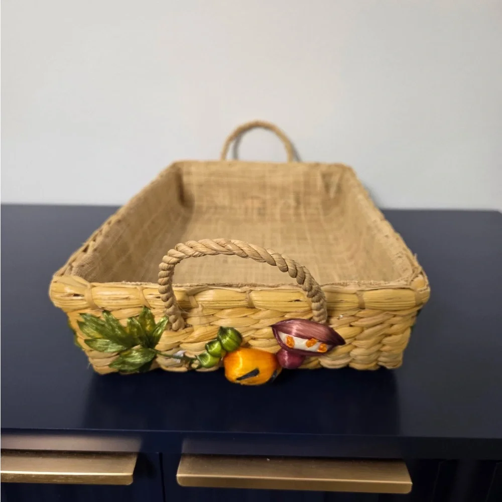 Vintage Raffia casserole basket 9 x 13 perfect for baked casseroles !
